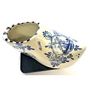DELFT BLUE Hand painted Ceramic Shoe Holland with Windmill Design